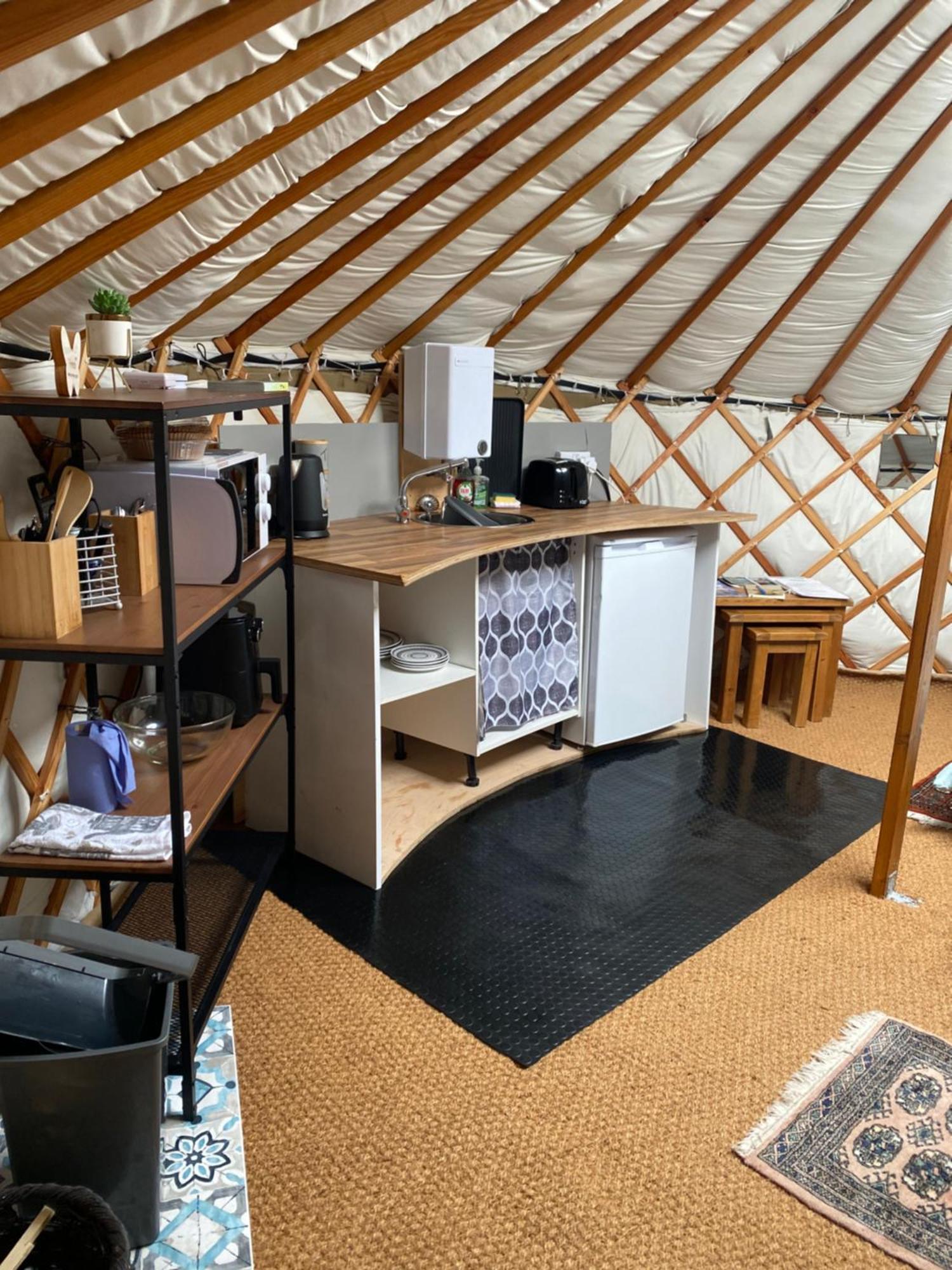 Beinn Shieldaig Yurt Exteriör bild